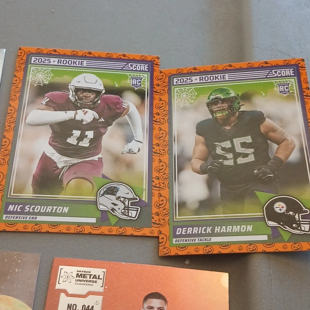 Assorted Sports Trading Cards Collection - Picture 6 of 12